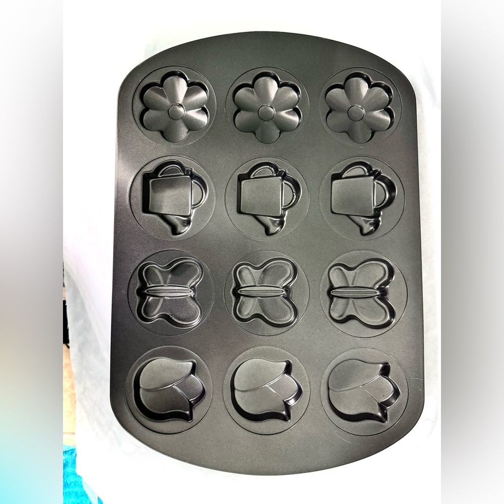 Spring & Easter Mold Pan - Picture 12 of 16